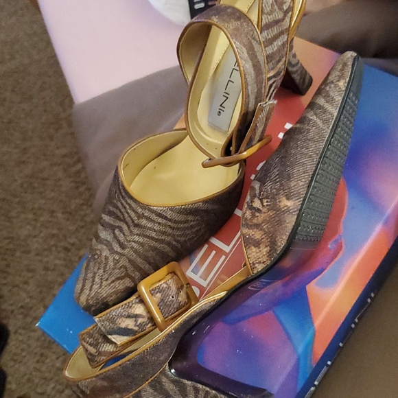 Bellini khaki brown fabric print heels - Picture 2 of 5